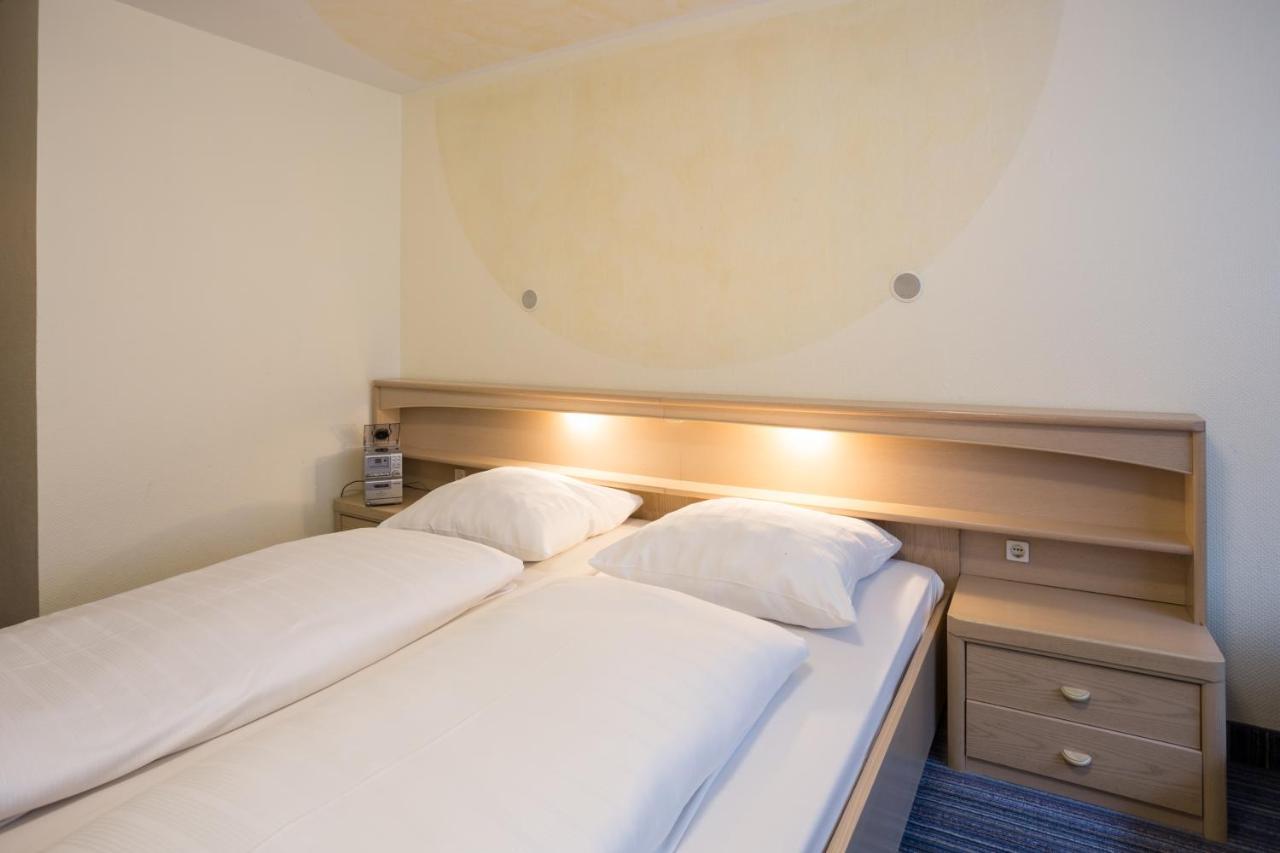 Hotel Gremersdorf - Zum Gruenen Jaeger 외부 사진